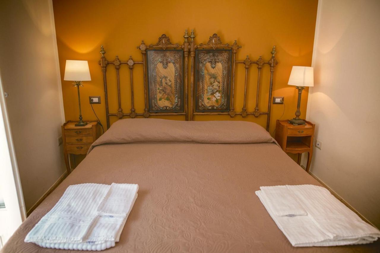 マテーラ ラ カーサ ディ エーレ Bed & Breakfast エクステリア 写真